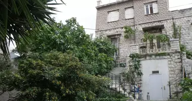 Dom wolnostojący 6 pokojów w Pireus, Grecja