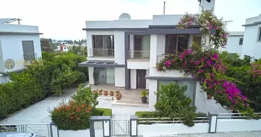Villa 4 bedrooms in Motides, Northern Cyprus