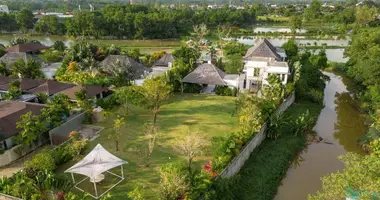 Villa 5 bedrooms with parking, with Balcony, with Furnitured in Phuket, Thailand