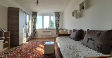 Квартира 2 комнаты в Пакш, Венгрия