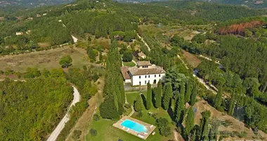 Villa  mit Parkplatz, mit Balkon, mit Klimaanlage in Citta di Castello, Italien