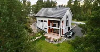 Casa 6 habitaciones en Nousiainen, Finlandia