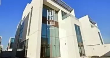 Willa 4 pokoi z parking, z Basen, z Jacuzzi w Dubaj, Emiraty Arabskie