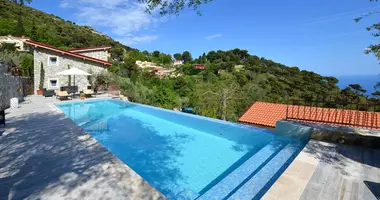Villa 8 bedrooms with Sea view in France