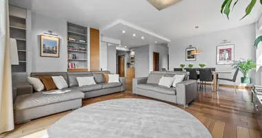 4 room apartment in Warsaw, Poland