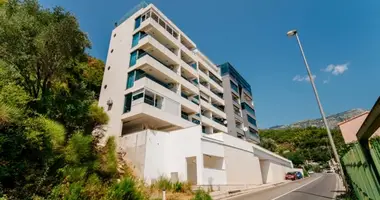 Wohnung 3 Schlafzimmer in Boreti, Montenegro