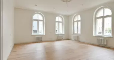 Apartamento 6 habitaciones en Riga, Letonia