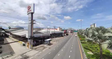 Car showroom for sale with repair service center Next to Sukhumvit Road (Pattaya-Naklua) Chonburi, Thailand. in Pattaya, Thailand