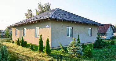 Dom wolnostojący w Kalodishchy, Białoruś