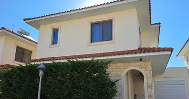 3 bedroom house with Air conditioner, with Swimming pool, with Covered parking in Livadia, Cyprus
