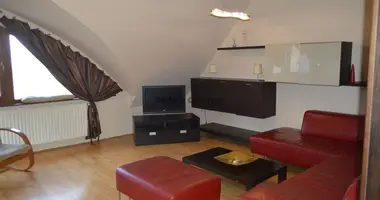 Apartamento 4 habitaciones en Debreceni jaras, Hungría