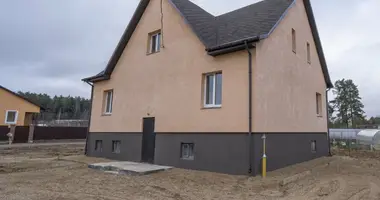 House in Papiarnianski sielski Saviet, Belarus