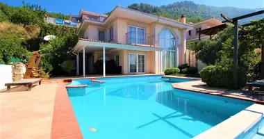 Villa 4 bedrooms with Furniture in Alanya, Turkey