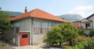 Haus 3 Zimmer in Kastel Luksic, Kroatien