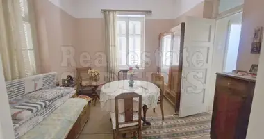 3 bedroom house in Loutraki-Perachora-Agioi Theodoroi Municipality, Greece