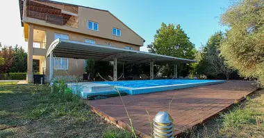 Dom 6 pokojów w Nebiler, Turcja