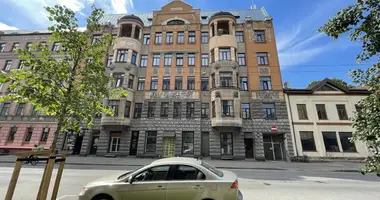 Miethaus 5 369 m² in Riga, Lettland