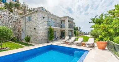 3 bedroom house in Rijeka Rezevici, Montenegro