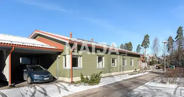 Haus 4 zimmer in Jaervenpaeae, Finnland