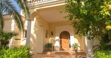 Villa  mit Klimaanlage, mit Terrasse, mit Yard in Malaga, Spanien