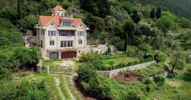 Casa 6 habitaciones en Przno, Montenegro