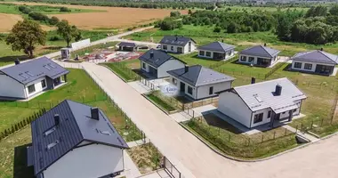 Casa 3 habitaciones en Nowy, Rusia