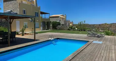 Villa 4 bedrooms with Sea view, with Swimming pool, with First Coastline in Hersonissos, Greece