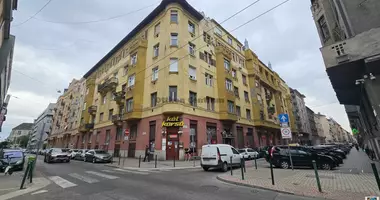 Apartamento 4 habitaciones en Budapest, Hungría