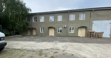 Commercial property 2 000 m² in Usatove, Ukraine