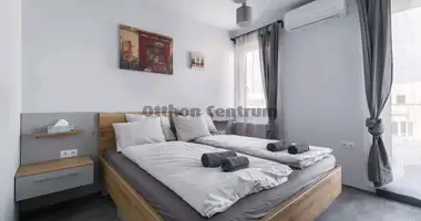 Apartamento 4 habitaciones en Budapest, Hungría