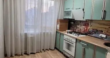 Apartamento 3 habitaciones en Saligorsk, Bielorrusia