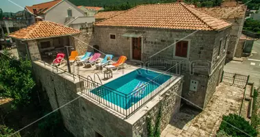 Haus 3 Zimmer in Gruda, Kroatien