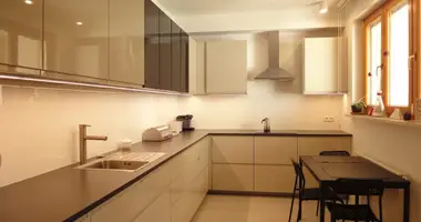 Apartamento 4 habitaciones en Varsovia, Polonia