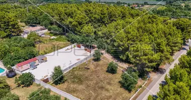 Plot of land in Sisan, Croatia