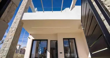 Bungalow in Pilar de la Horadada, Spanien