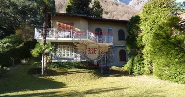 Villa 5 habitaciones en Germanello, Italia