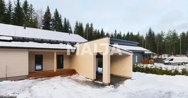 Casa 5 habitaciones en Kerava, Finlandia