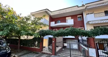 Apartamento 6 habitaciones en Neochorouda, Grecia