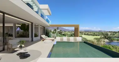 Villa 4 bedrooms in Estepona, Spain