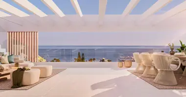 3 bedroom apartment in Estepona, Spain