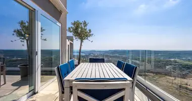 3 bedroom apartment in Montenegro