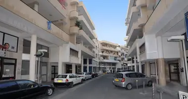 Tienda 84 m² en Larnaca, Chipre