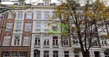 Mieszkanie 4 pokoi w Amsterdam, Holandia