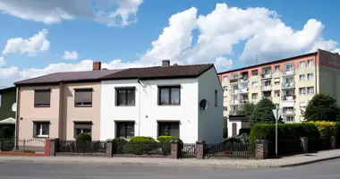 Maison dans Srem, Pologne