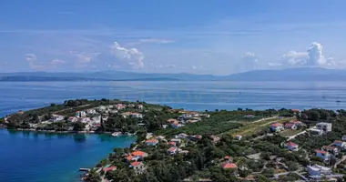 Terrain dans Necujam, Croatie