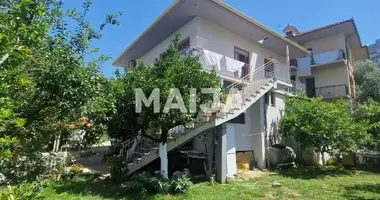 Villa 5 bedrooms with Furnitured, with Air conditioner, in good condition in Vlora, Albania