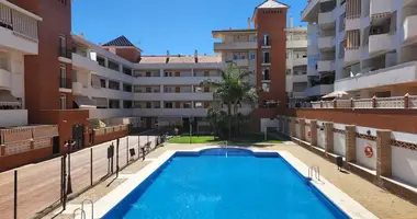 Apartamento 3 habitaciones en Estepona, Španjolska