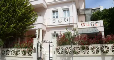 Dom wolnostojący 11 pokojów w Municipality of Loutraki and Agioi Theodoroi, Grecja
