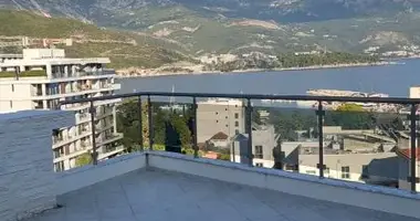 Apartamento 5 habitaciones en Petrovac, Montenegro