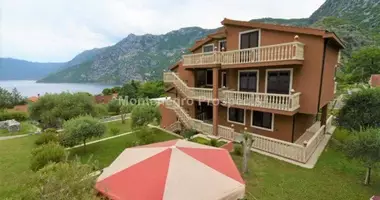 Dom 18 pokojów w Bijela, Czarnogóra